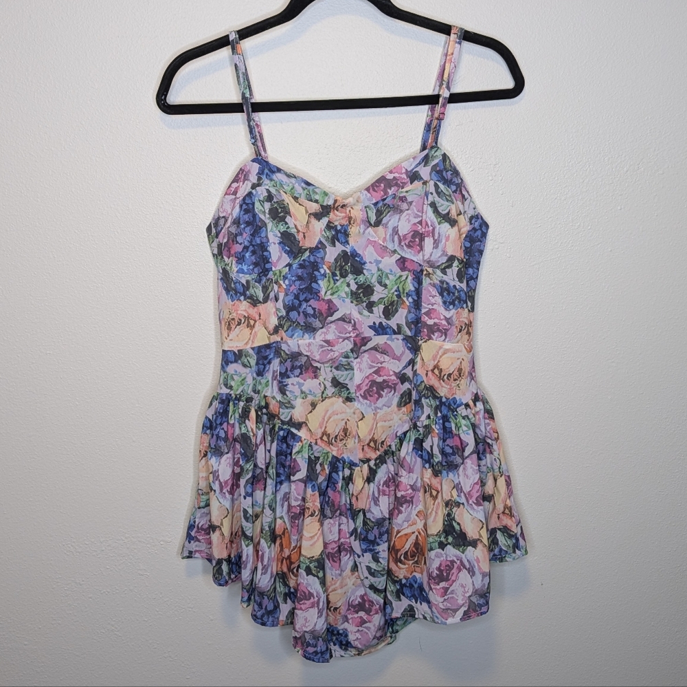 NWT Medium Goodnight Macaroon Floral Hi-Lo Romper - Picture 1 of 2